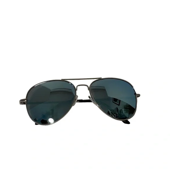 Unisex Sunglasses 100% UV protected Polarized Silver Frame/Blue Lens - Picture 2 of 6